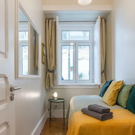 Lisbon Garden Retreat Apartment Exterior photo