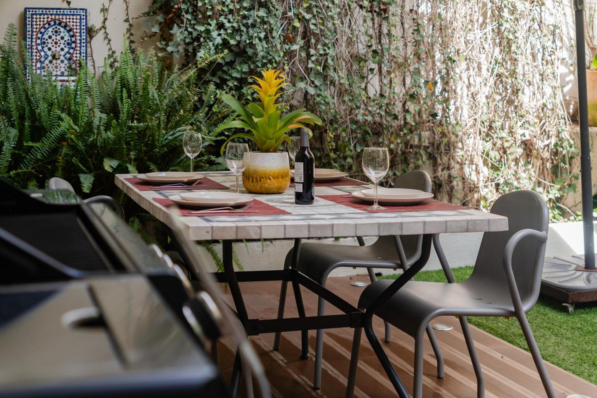 Apartment Garden Retreat *
