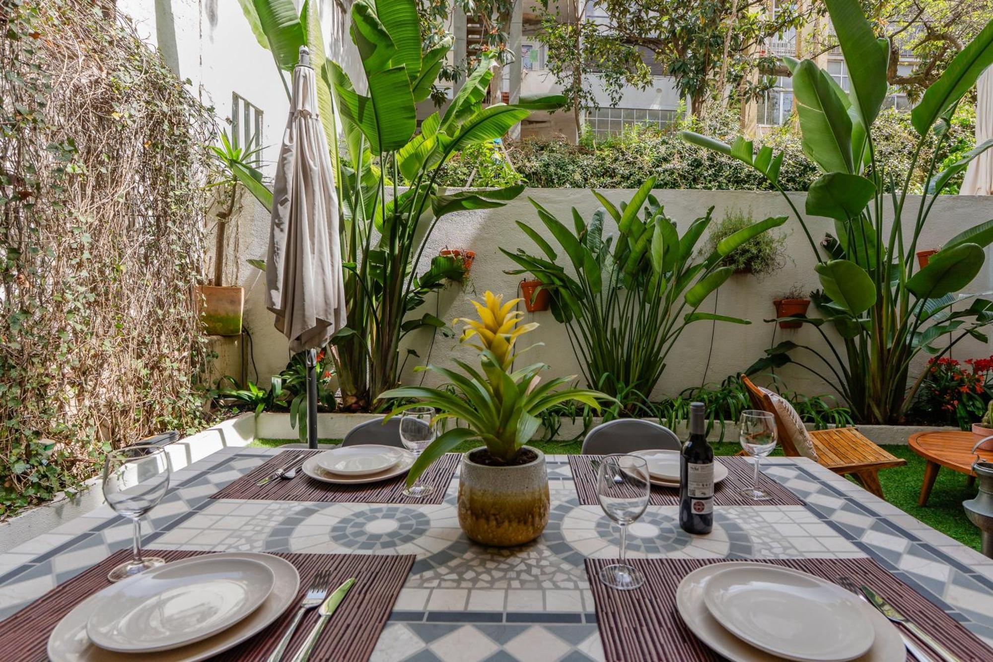 Garden Retreat Apartment