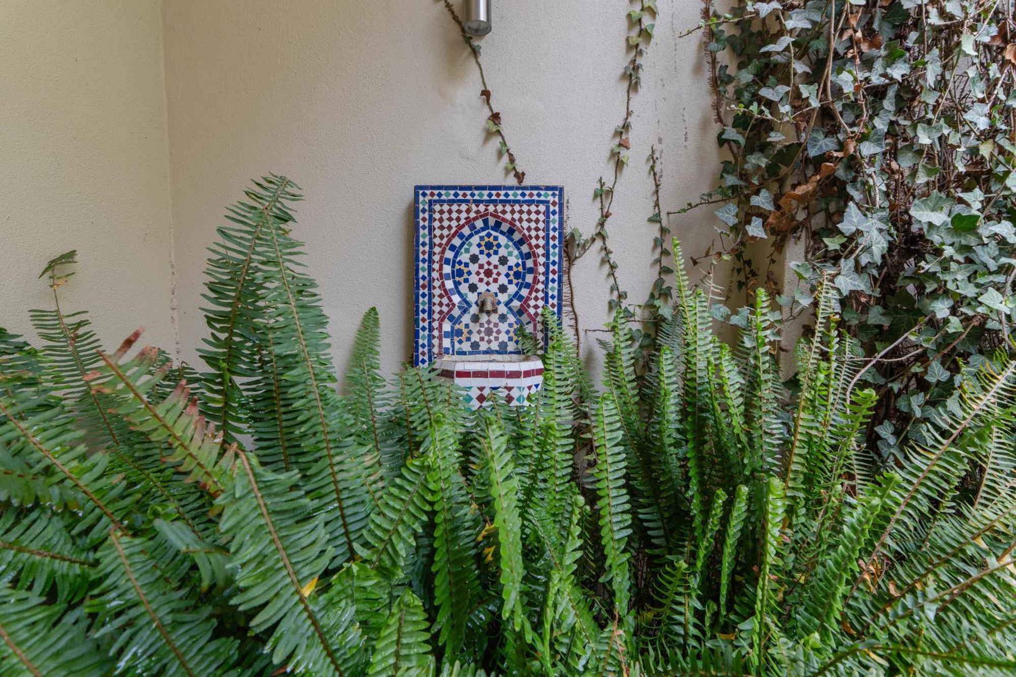Apartment Garden Retreat